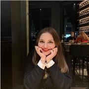 Laureanda in Scienze Infermieristiche e diplomata al liceo Classico